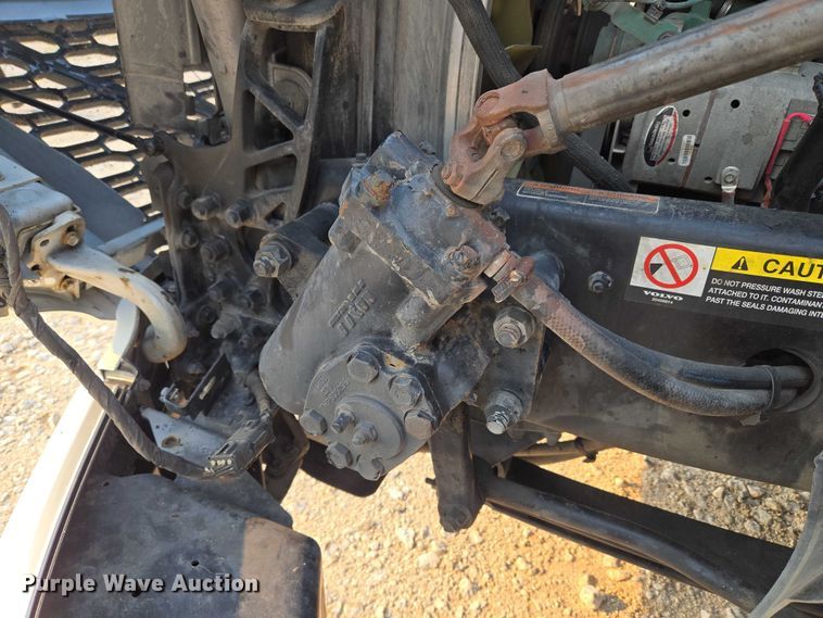 image for item EU3536 2019 Volvo Truck VNL semi truck