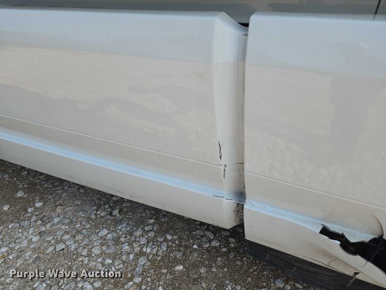 image for item EU3537 2019 Volvo VNL760 semi truck