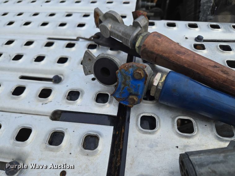 image for item EU3537 2019 Volvo VNL760 semi truck