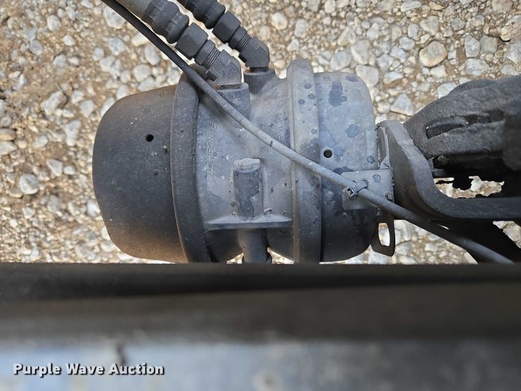 image for item EU3537 2019 Volvo VNL760 semi truck