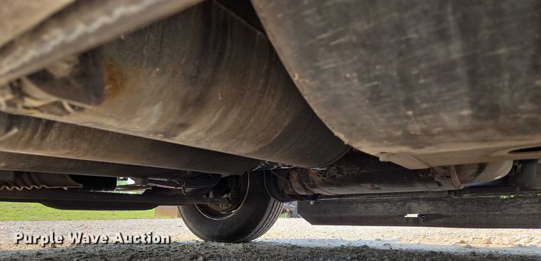 image for item EU3537 2019 Volvo VNL760 semi truck