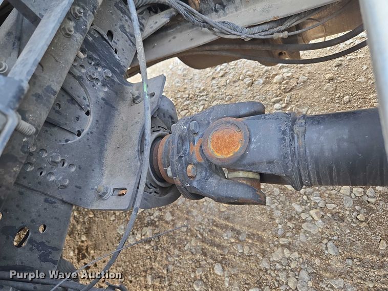 image for item EU3537 2019 Volvo VNL760 semi truck