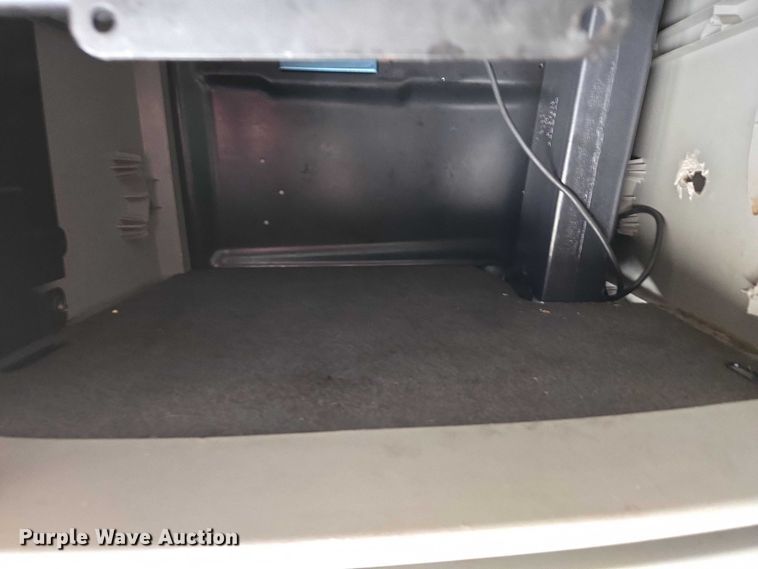 image for item EU3537 2019 Volvo VNL760 semi truck