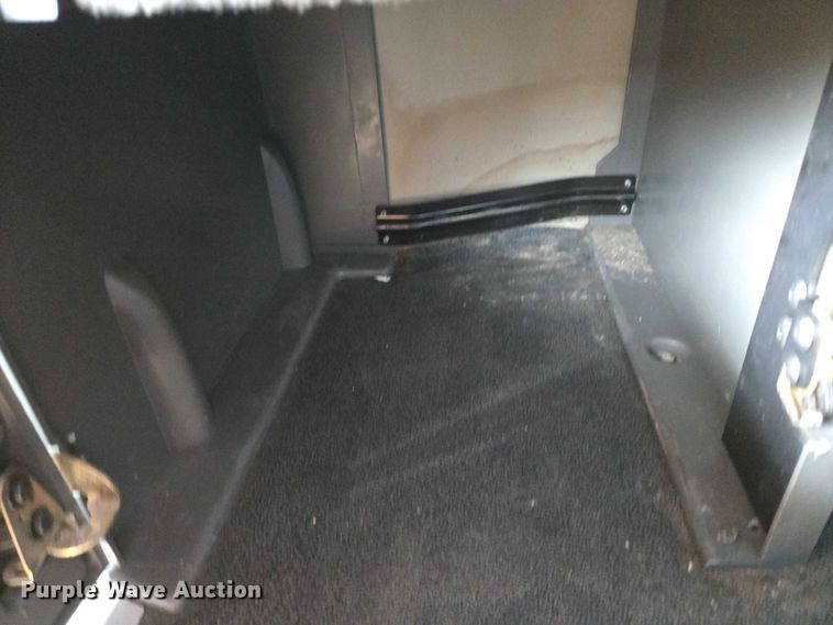 image for item EU3537 2019 Volvo VNL760 semi truck