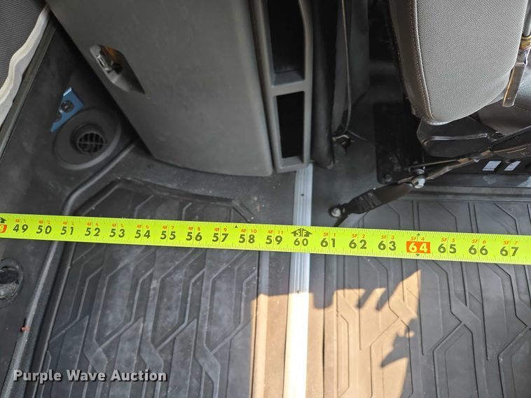 image for item EU3537 2019 Volvo VNL760 semi truck