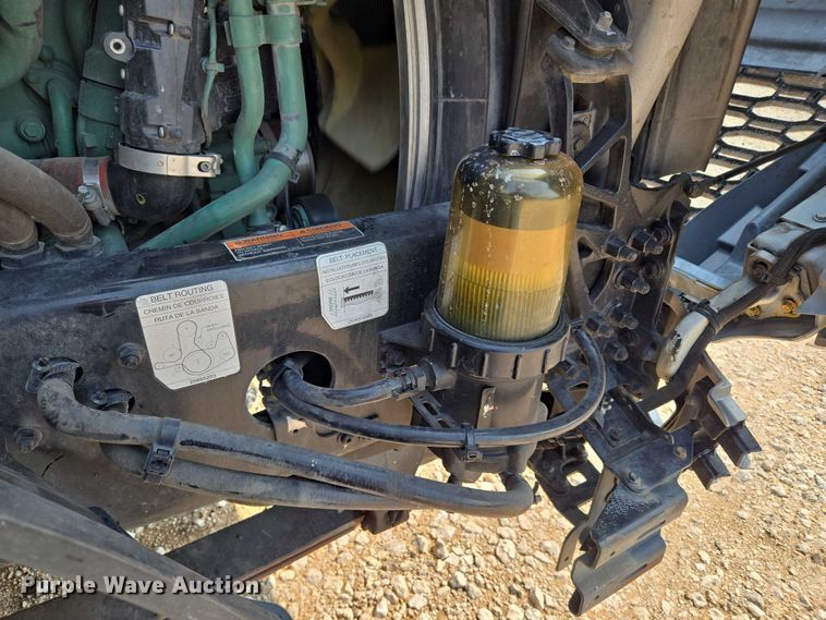 image for item EU3537 2019 Volvo VNL760 semi truck