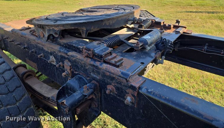 image for item EU3551 1989 Kenworth T40 semi truck