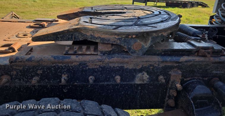 image for item EU3551 1989 Kenworth T40 semi truck