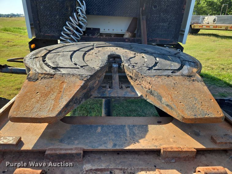 image for item EU3551 1989 Kenworth T40 semi truck