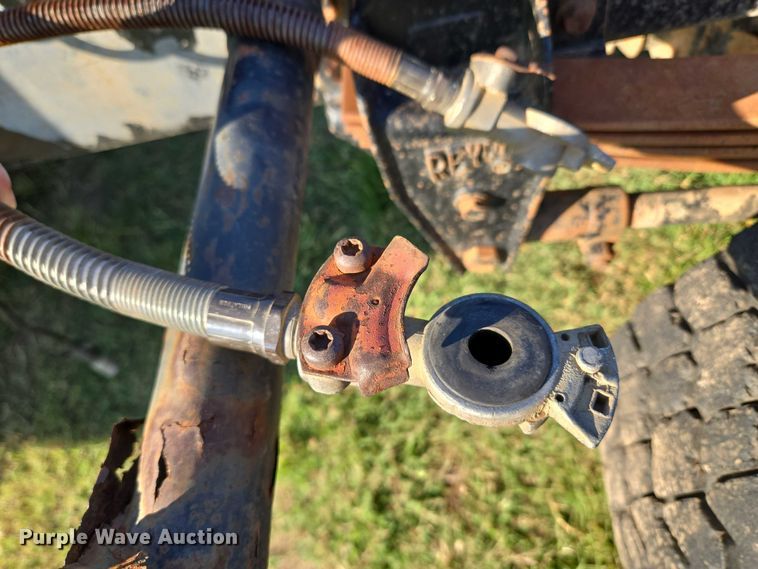 image for item EU3551 1989 Kenworth T40 semi truck