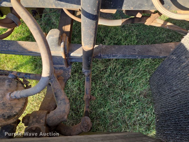 image for item EU3551 1989 Kenworth T40 semi truck