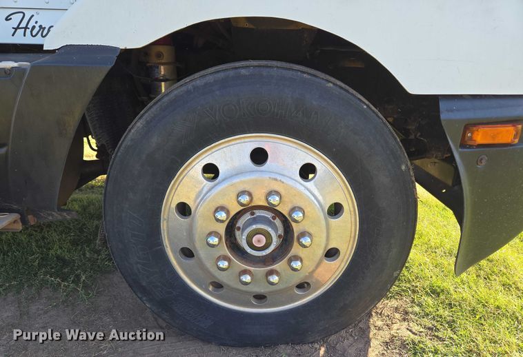 image for item EU3551 1989 Kenworth T40 semi truck