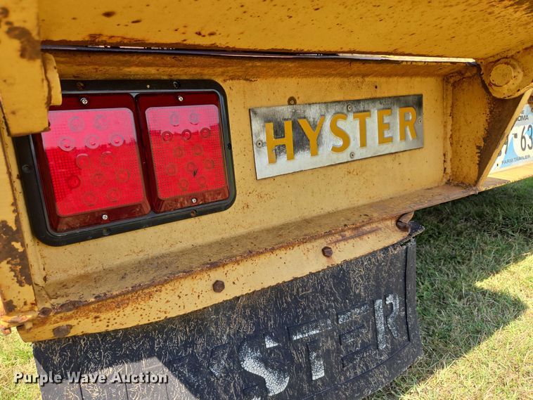 image for item EU3553 1981 Hyster drop deck equipment trailer