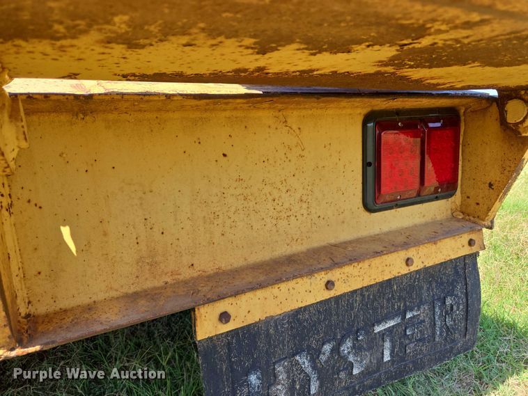 image for item EU3553 1981 Hyster drop deck equipment trailer