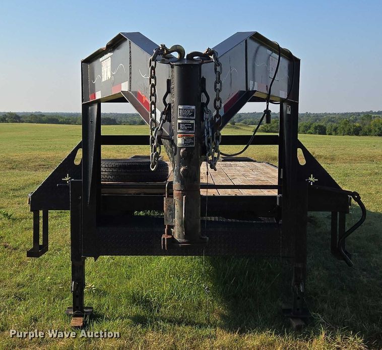 image for item EU3565 2007 Starlite equipment trailer