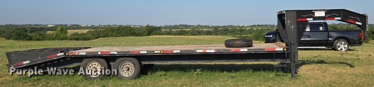 image for item EU3565 2007 Starlite equipment trailer