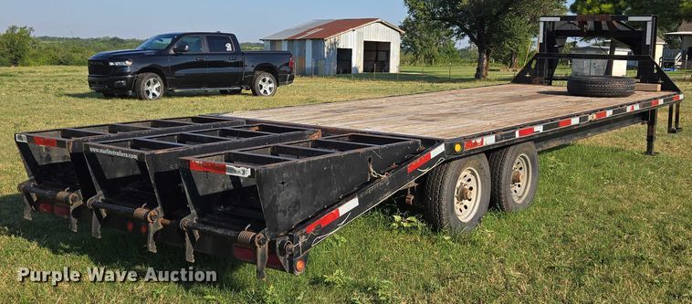image for item EU3565 2007 Starlite equipment trailer