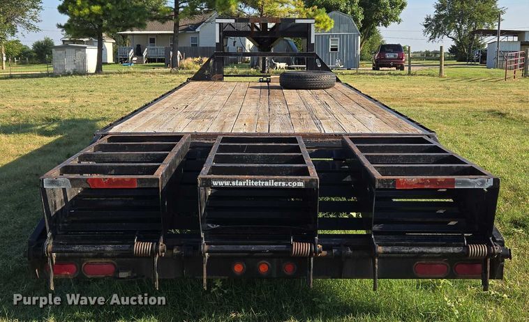 image for item EU3565 2007 Starlite equipment trailer