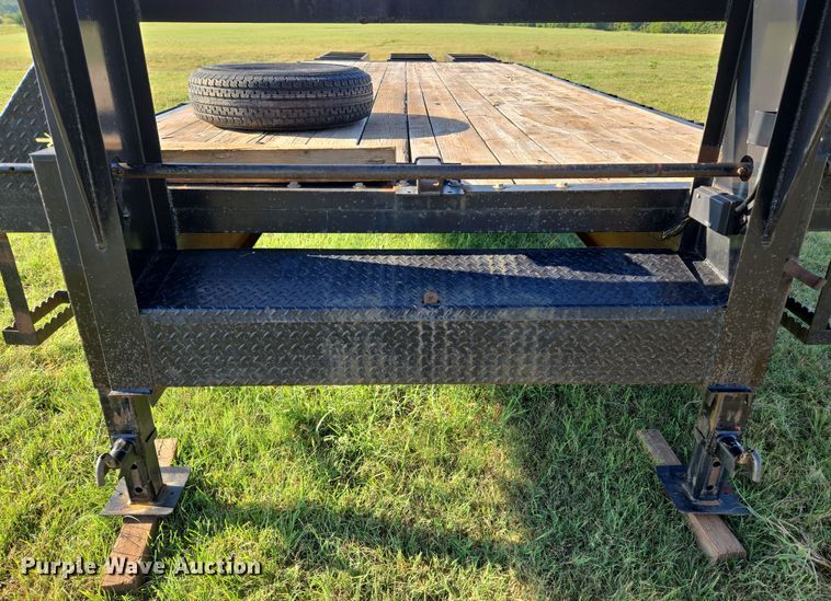 image for item EU3565 2007 Starlite equipment trailer