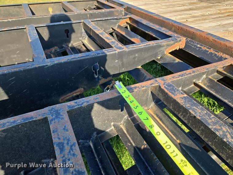 image for item EU3565 2007 Starlite equipment trailer