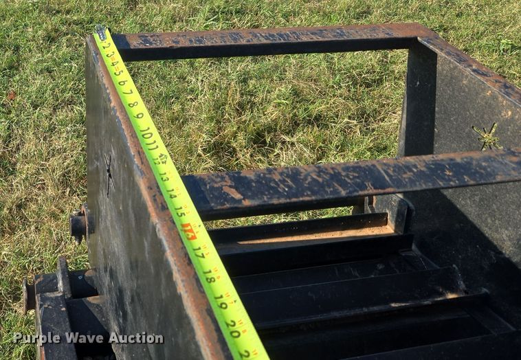 image for item EU3565 2007 Starlite equipment trailer