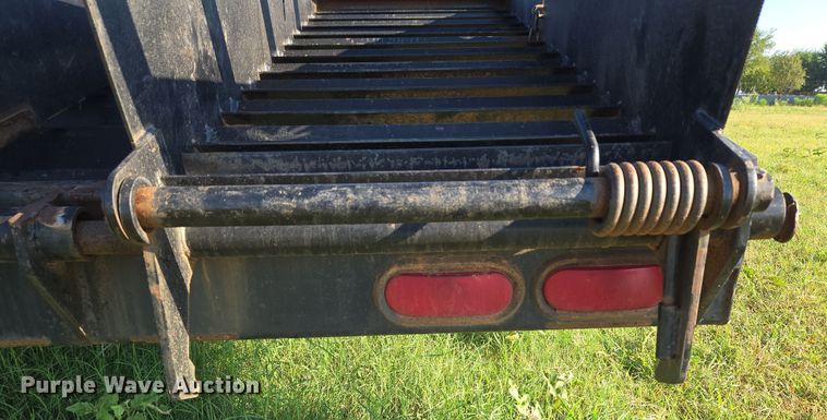 image for item EU3565 2007 Starlite equipment trailer