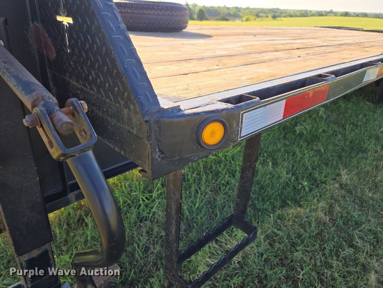 image for item EU3565 2007 Starlite equipment trailer