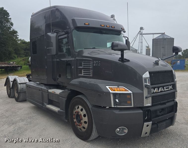 CAMIóN CAMAROTE 2019 MACK