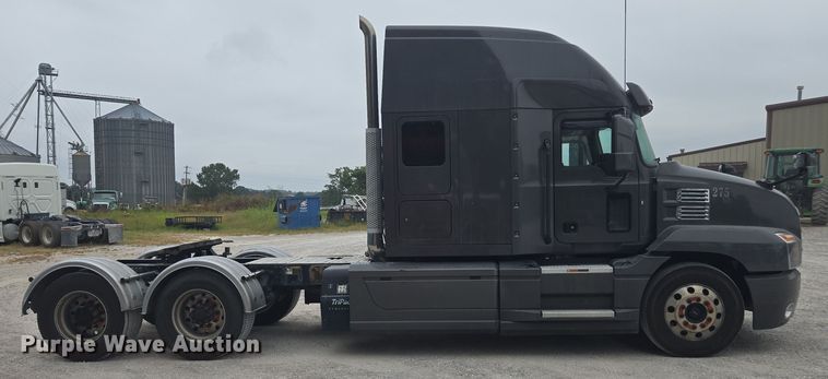 CAMIóN CAMAROTE 2019 MACK