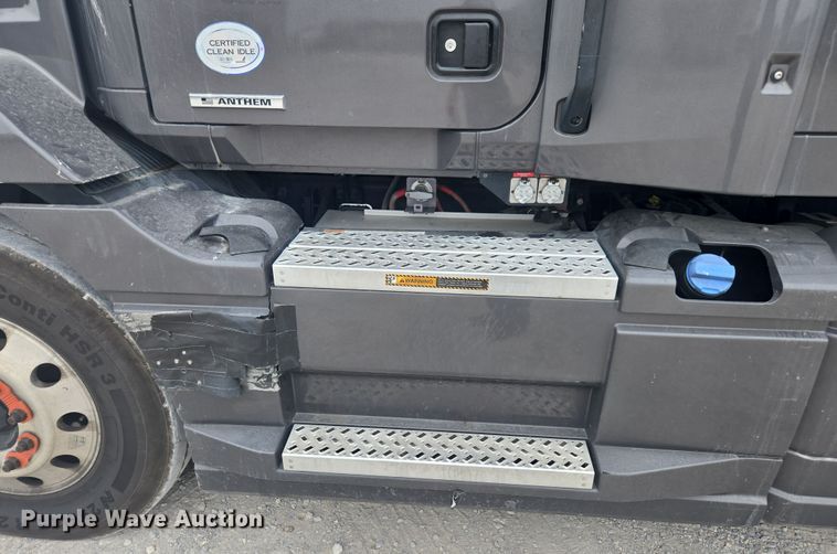 image for item FB9445 2019 Mack AN64T semi truck