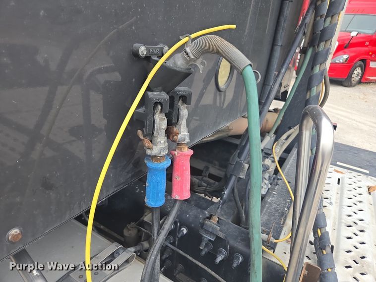 image for item FB9445 2019 Mack AN64T semi truck