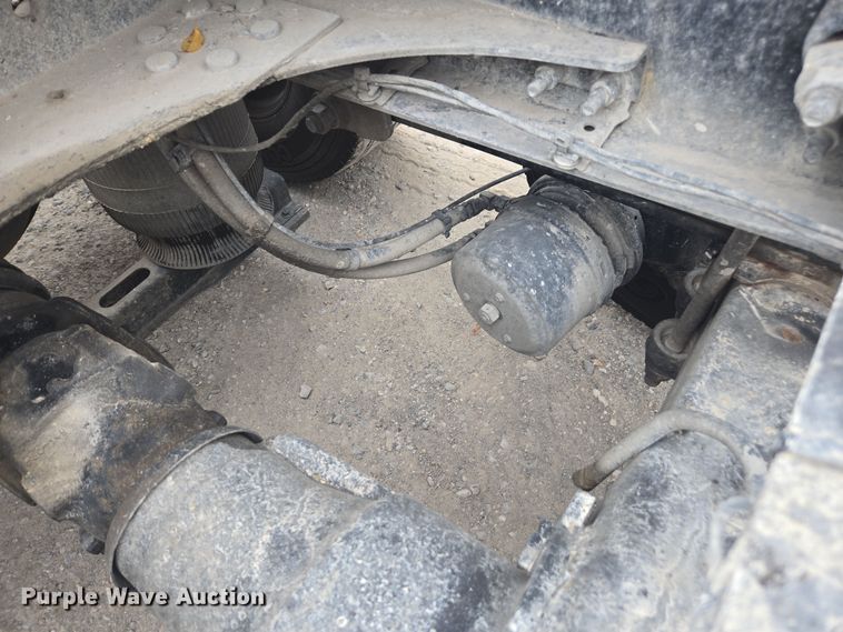 image for item FB9445 2019 Mack AN64T semi truck