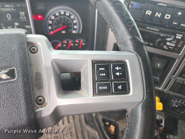 image for item FB9445 2019 Mack AN64T semi truck