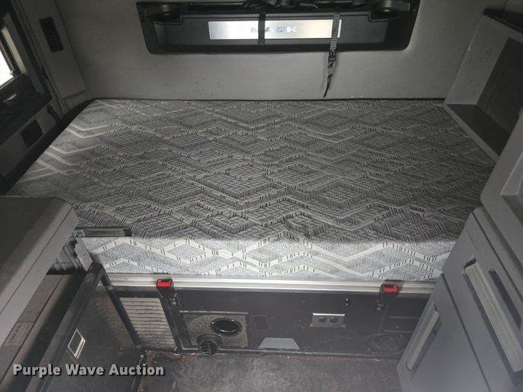 image for item FB9445 2019 Mack AN64T semi truck