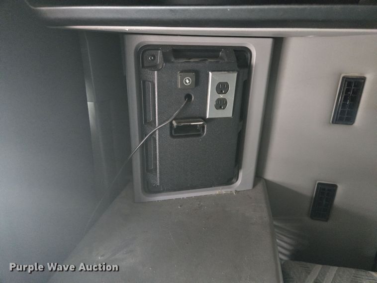 image for item FB9445 2019 Mack AN64T semi truck