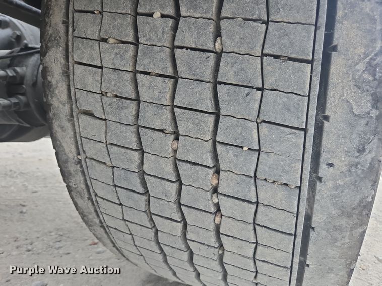 image for item FB9445 2019 Mack AN64T semi truck