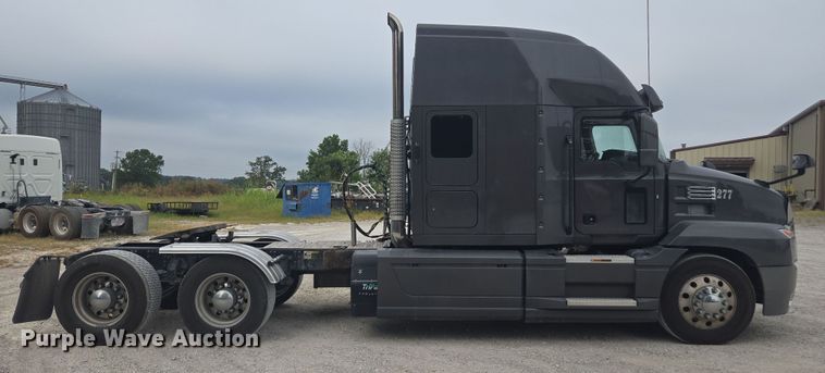 CAMIóN CAMAROTE 2019 MACK