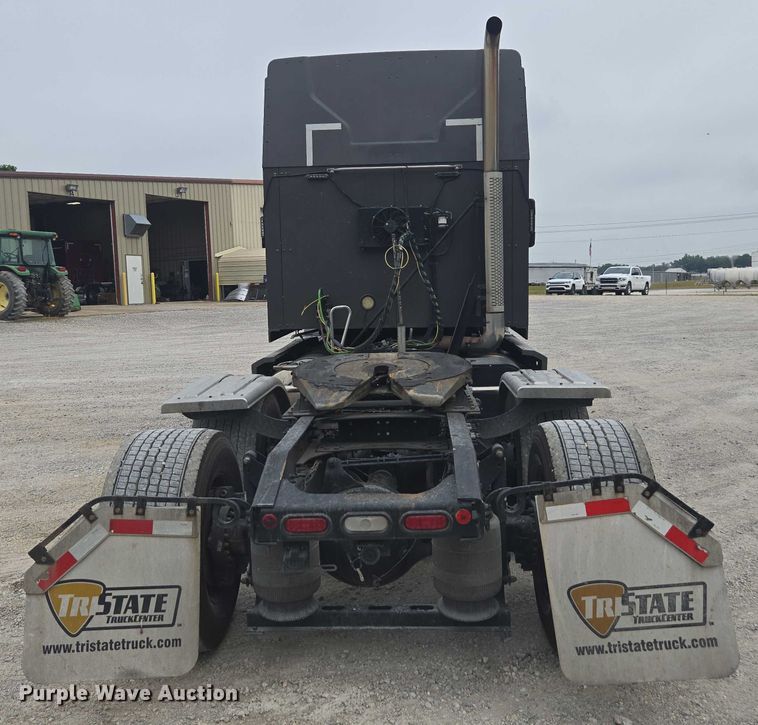 image for item FB9446 2019 Mack AN64T semi truck