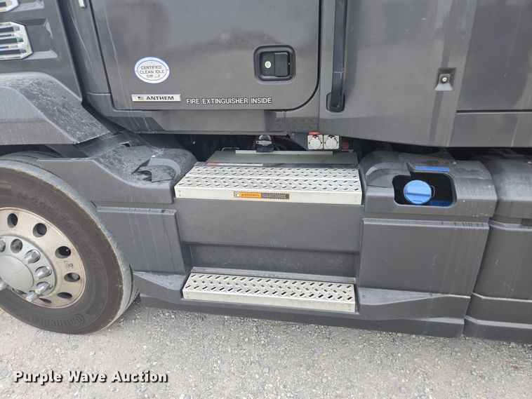 image for item FB9446 2019 Mack AN64T semi truck