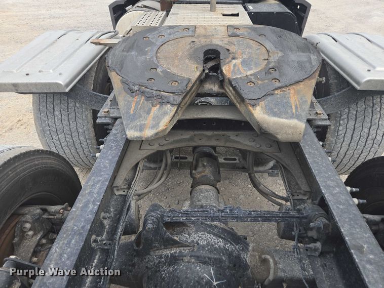 image for item FB9446 2019 Mack AN64T semi truck