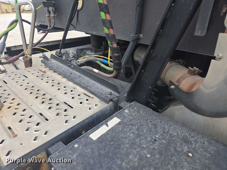 image for item FB9446 2019 Mack AN64T semi truck