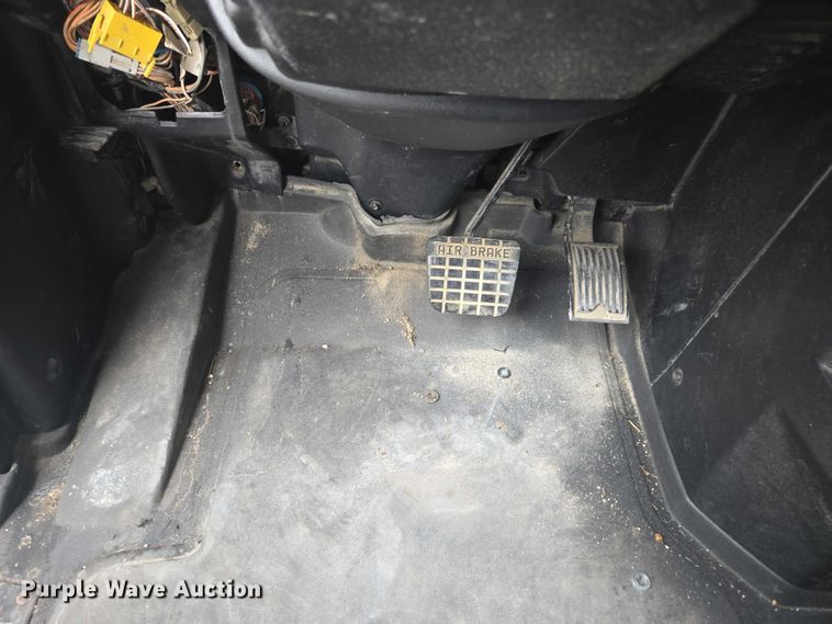 image for item FB9446 2019 Mack AN64T semi truck