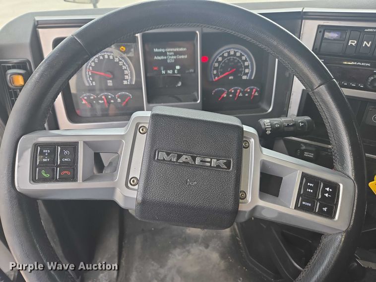 image for item FB9446 2019 Mack AN64T semi truck