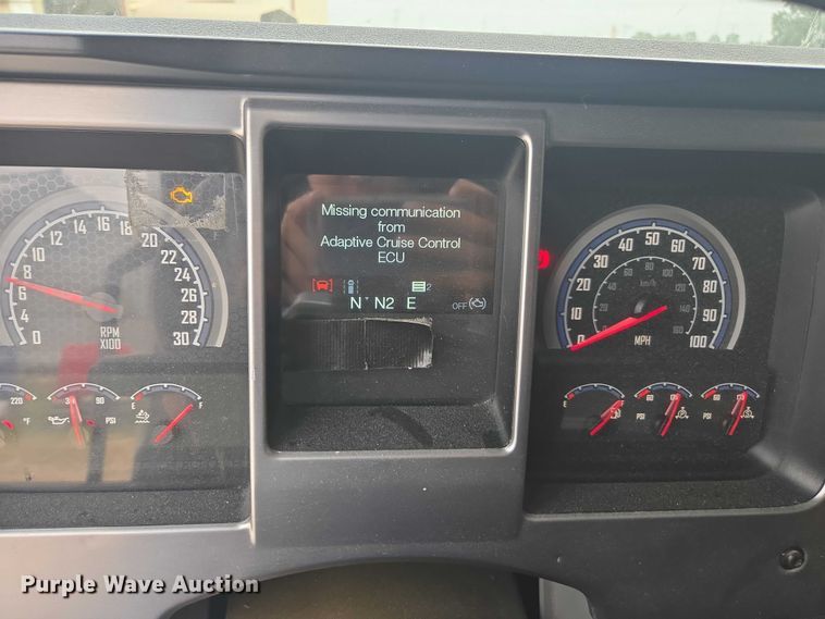 image for item FB9446 2019 Mack AN64T semi truck