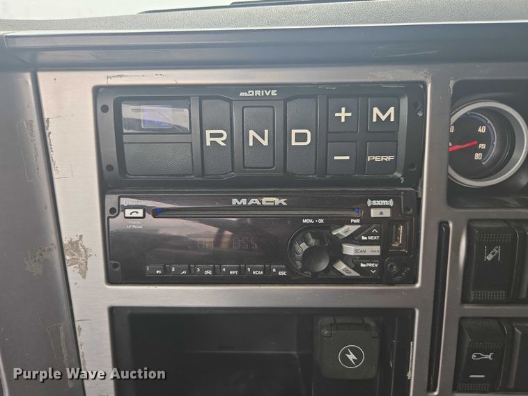 image for item FB9446 2019 Mack AN64T semi truck
