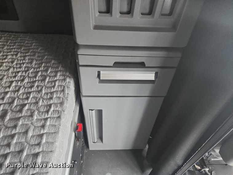 image for item FB9446 2019 Mack AN64T semi truck