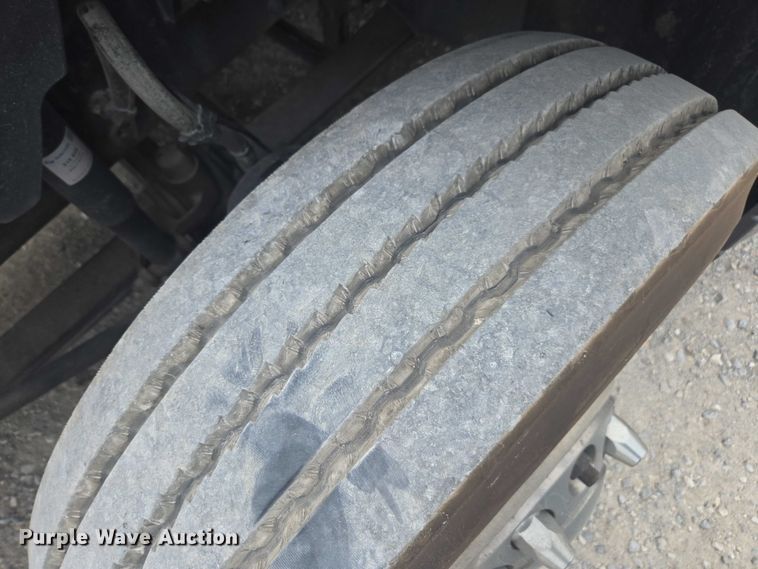 image for item FB9446 2019 Mack AN64T semi truck