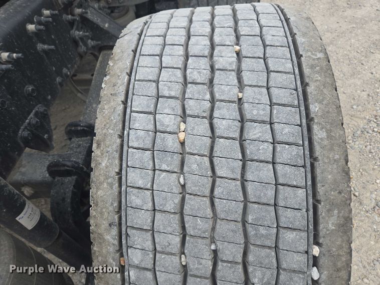 image for item FB9446 2019 Mack AN64T semi truck