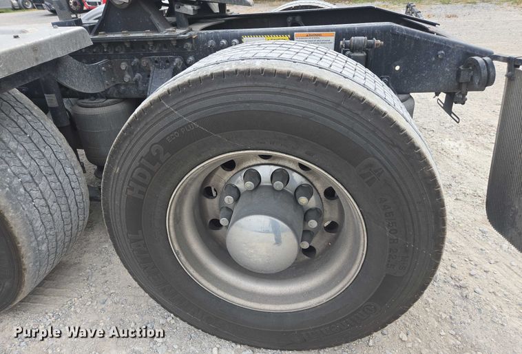 image for item FB9446 2019 Mack AN64T semi truck