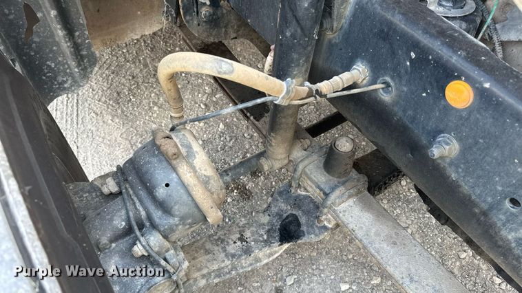 image for item FB9447 2015 Freightliner Cascadia semi truck